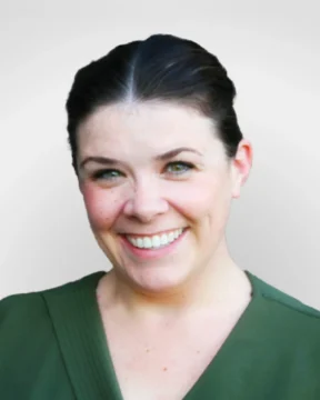 Headshot of Nora Swanson
